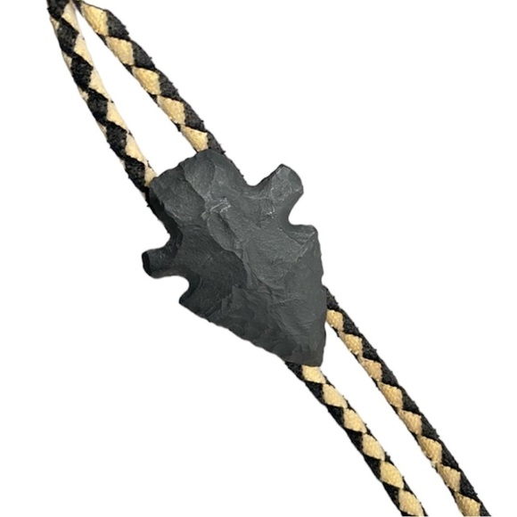 Vintage Arrowhead Bolo Tie Western Black Stone Arrow Head Cord Rockabilly Mens - Picture 1 of 9
